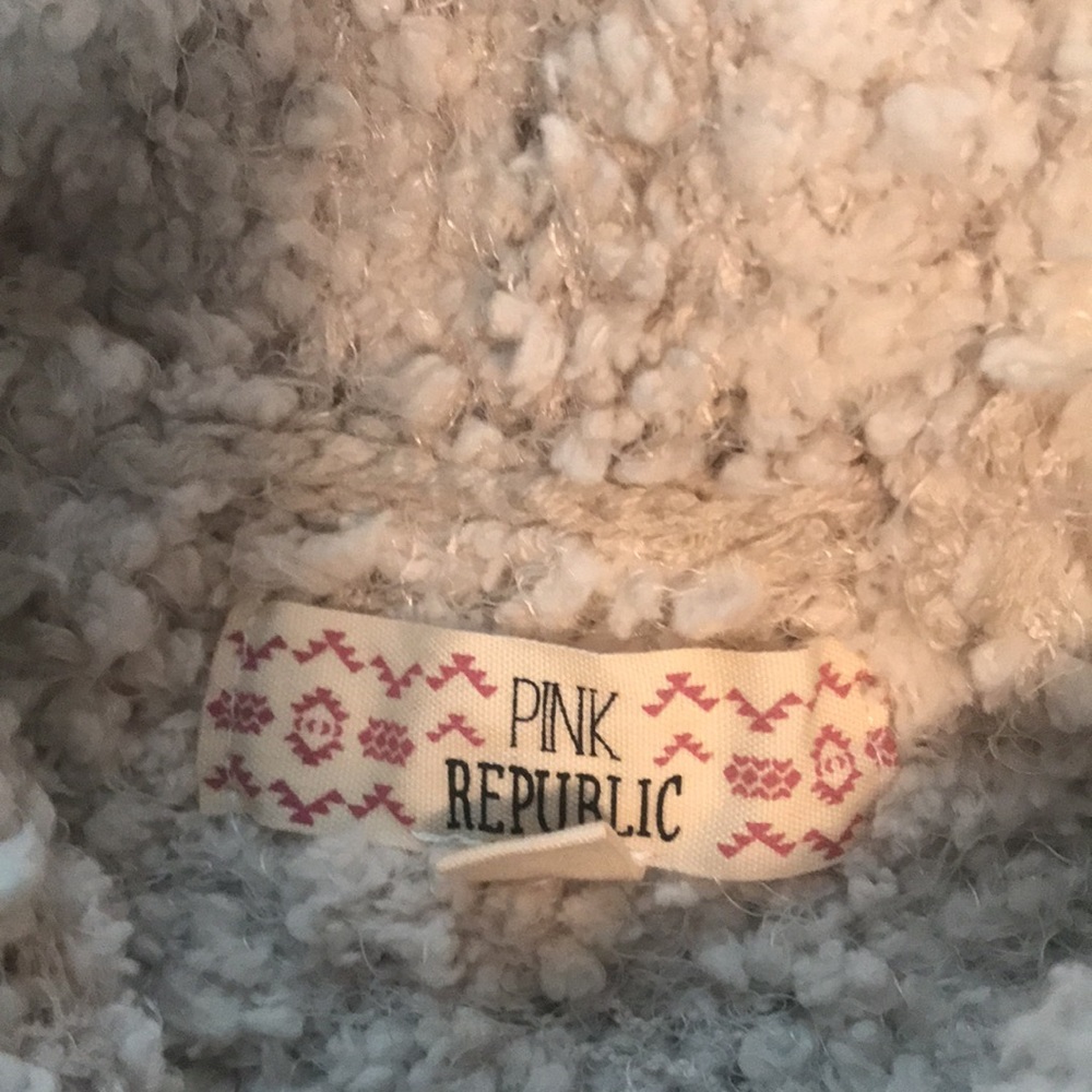 Sweater - Picture 5 of 8